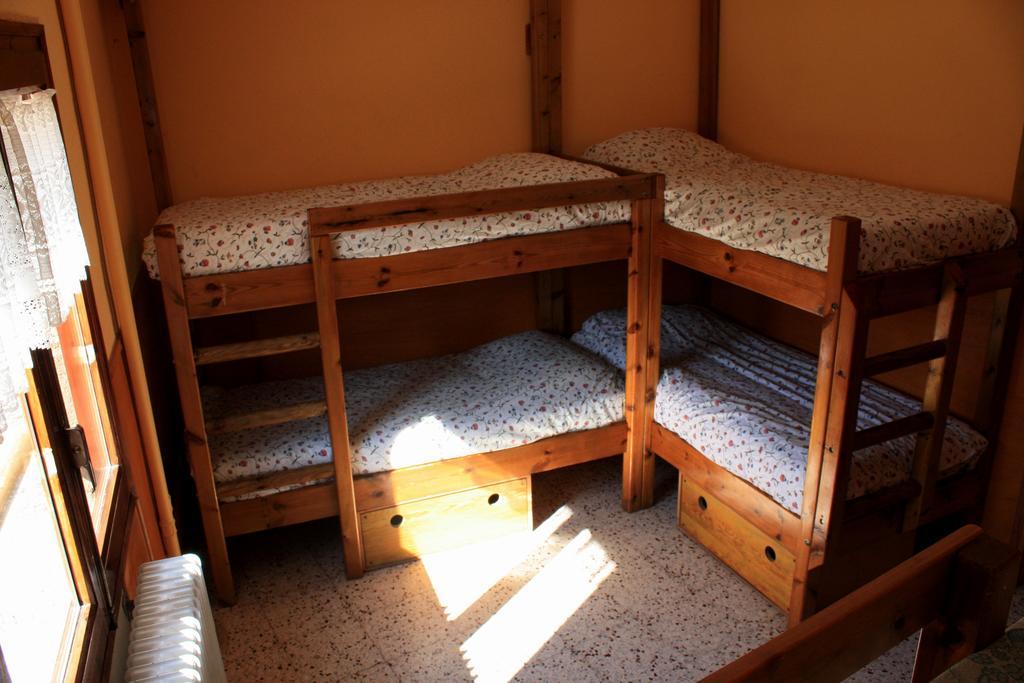 La Closa Hostel Castellar De N'Hug Cameră foto